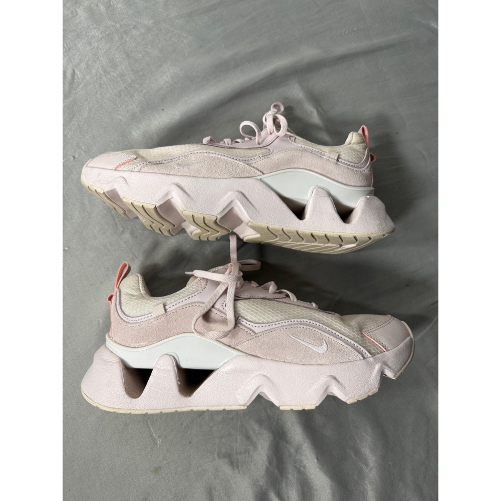 Nike RYZ 365 Womens 10.5 Pink Geometric Cutout Chunky Sneaker BQ4153-600